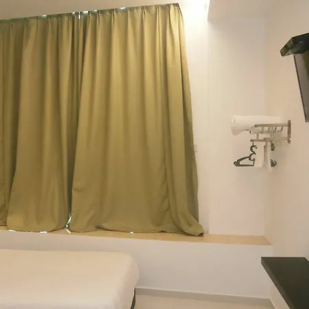 F.M Guesthouse Kampong Darat Tanah Puteh Exterior photo